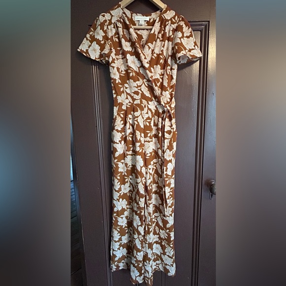 Floral Rust Romper - Picture 2 of 3